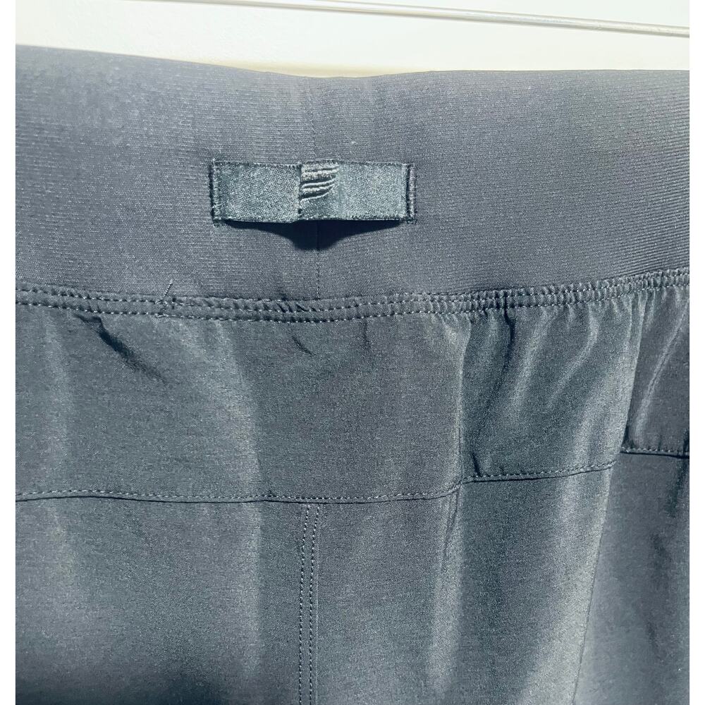 Fabletics shorts - Picture 4 of 7